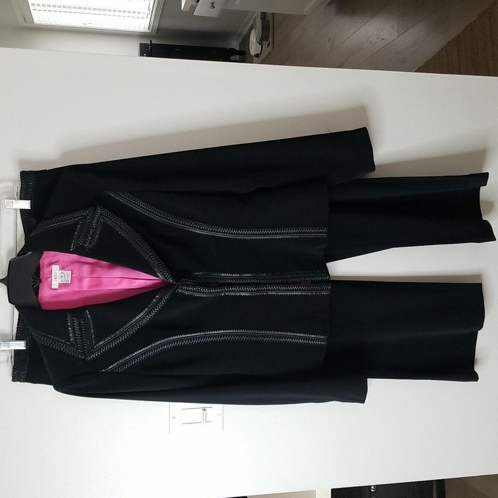 Cache Women's pantsuit leather edged trim sz 8 jacket sz 10 pants